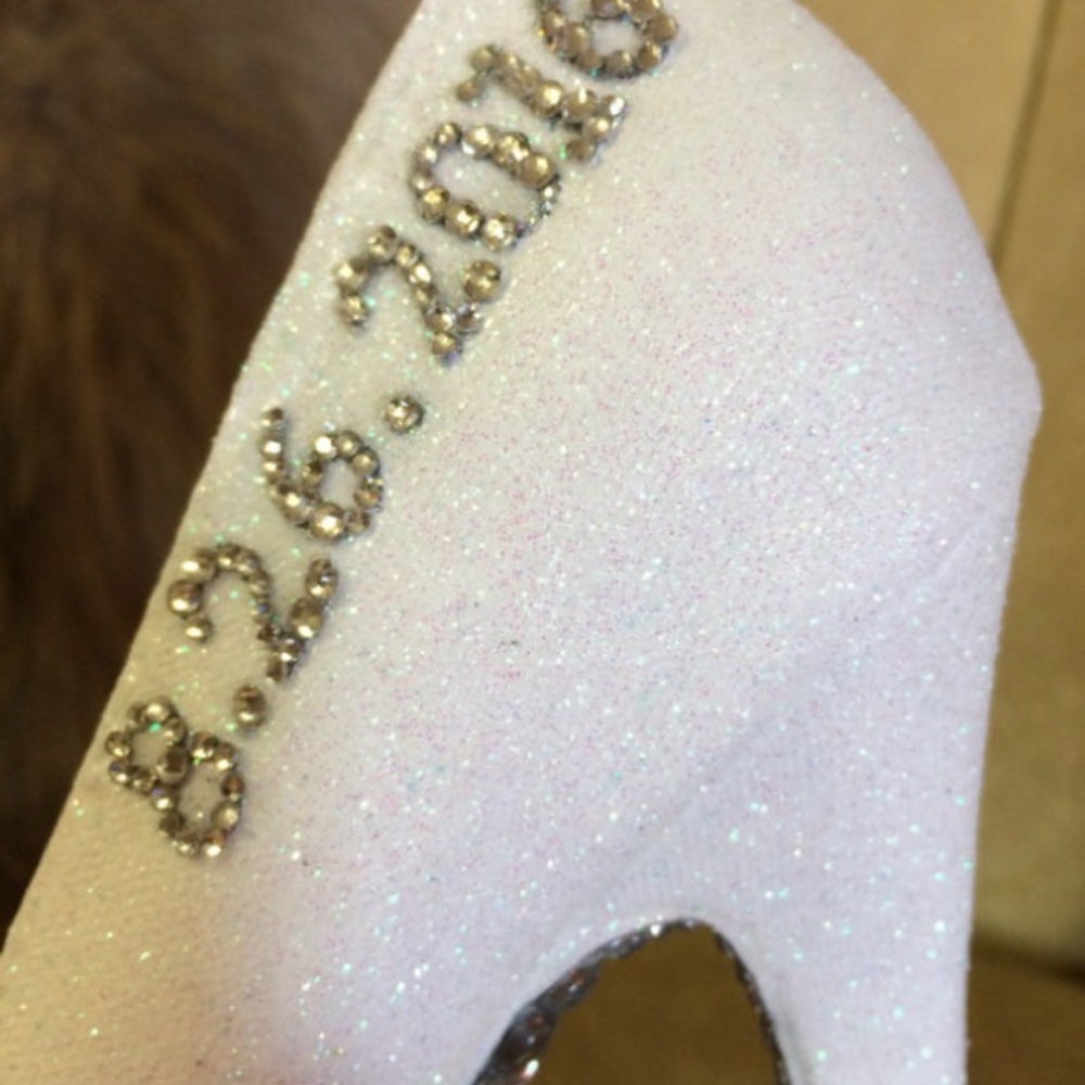Custom wedding heels - Picture 3 of 4